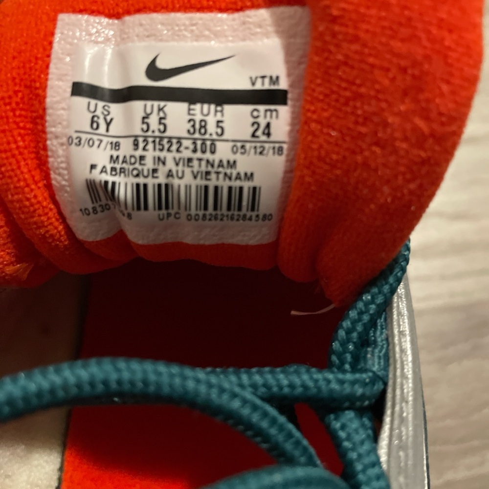 Nike Air Max 97 Teal and White Sneakers - Picture 4 of 4